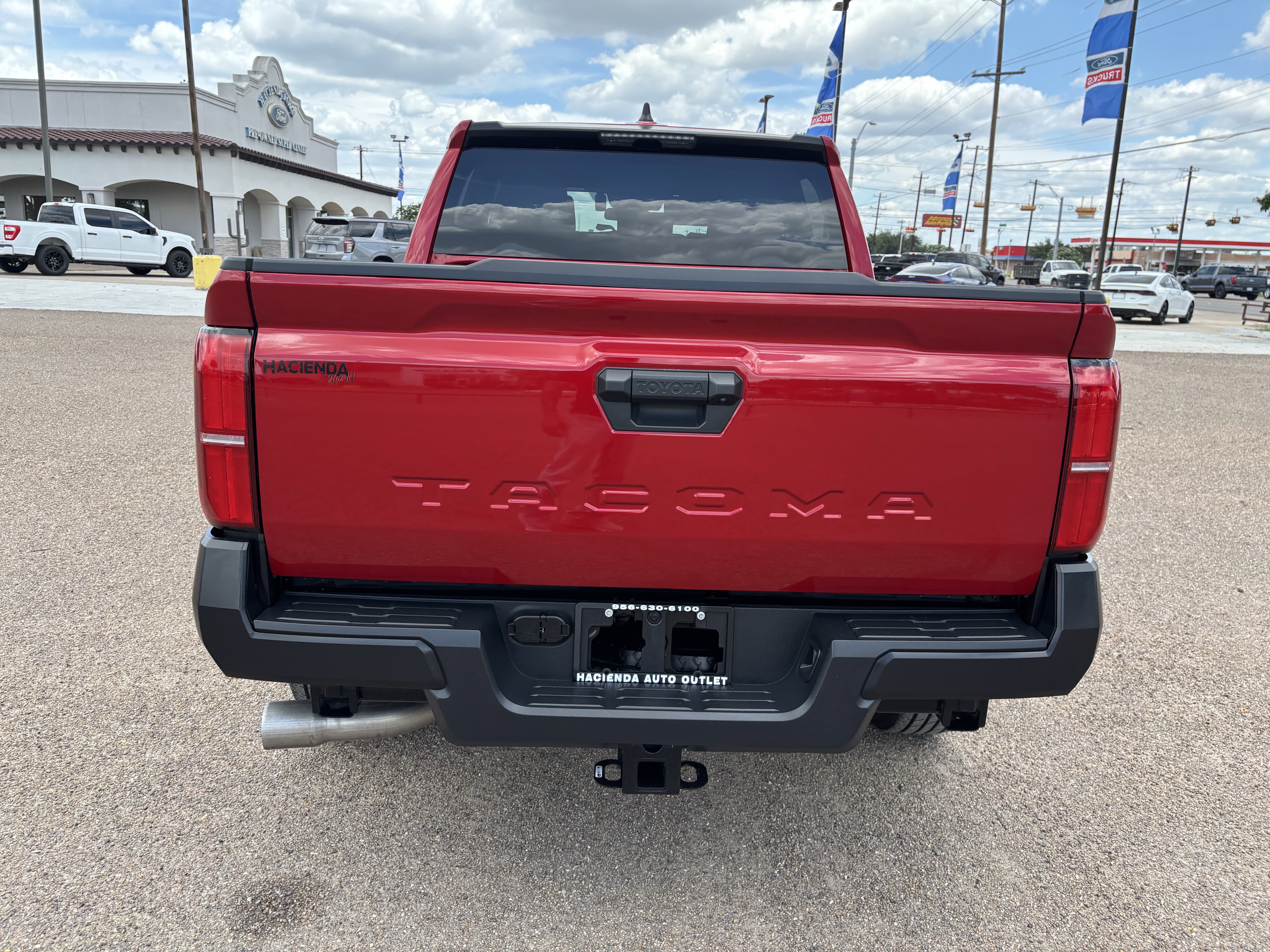 Used 2025 Toyota Tacoma SR RWD image 3