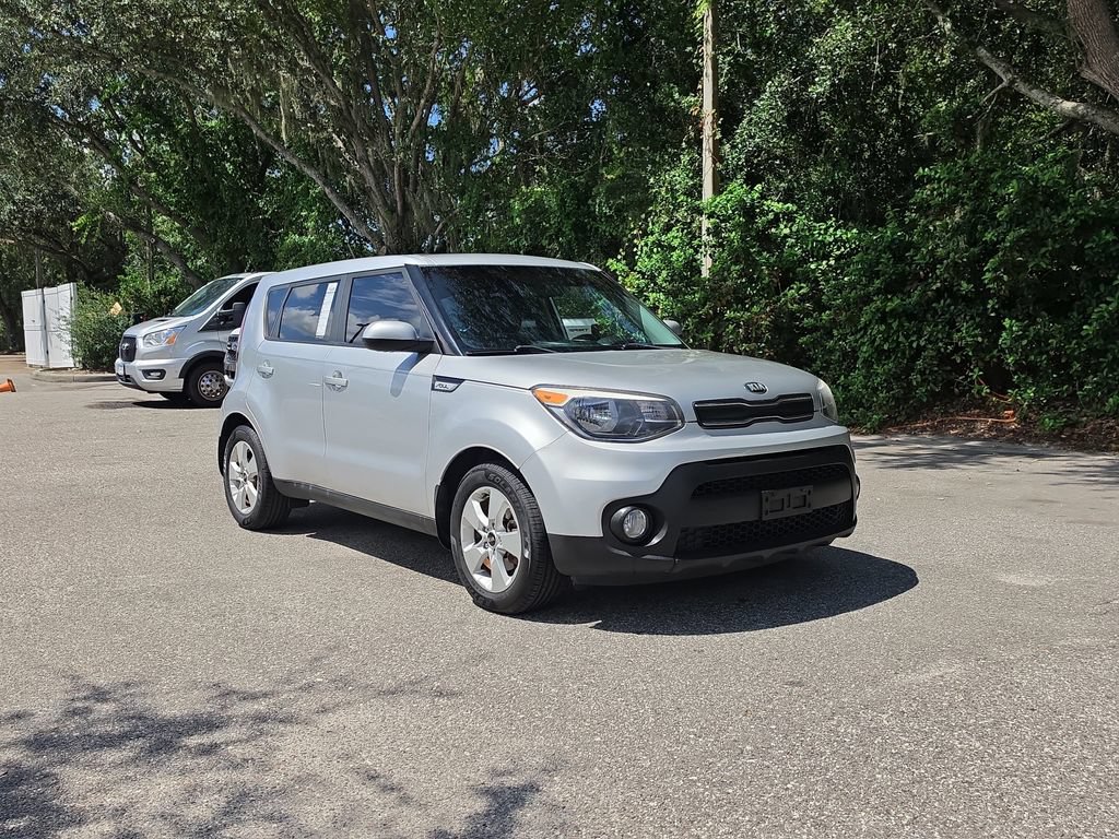 Used 2019 Kia Soul FWD image 2