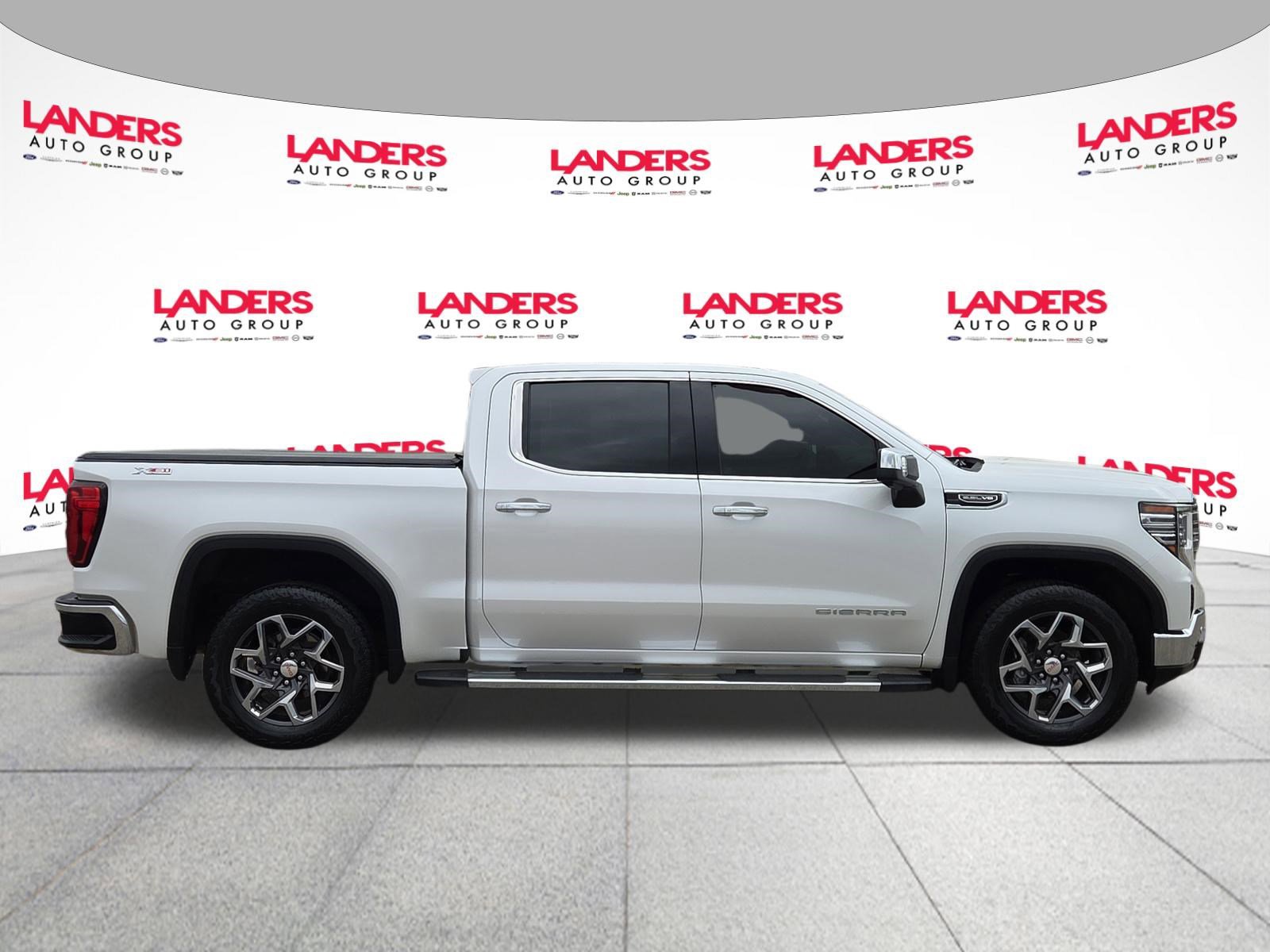 Used 2024 GMC Sierra 1500 SLT w/ SLT Premium Plus Package AWD/4WD image 2