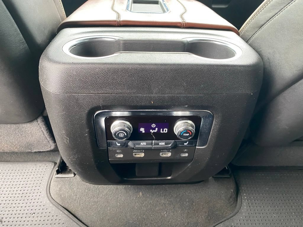 Used 2024 GMC Yukon XL Denali Ultimate AWD/4WD image 26