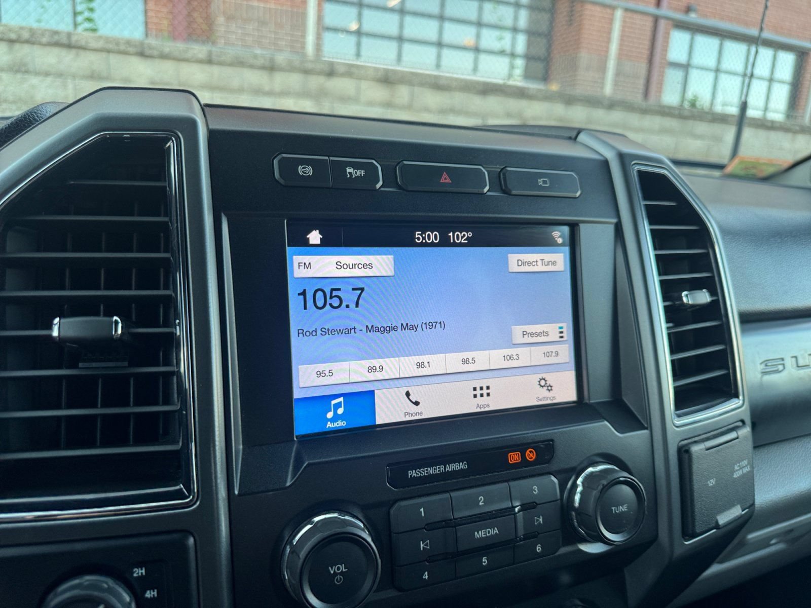 Certified 2019 Ford F350 XLT w/ XLT Premium Package AWD/4WD image 25