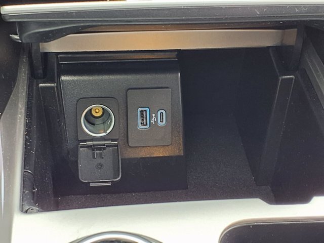 Certified 2023 Ford Explorer XLT w/ Equipment Group 202A AWD/4WD image 13