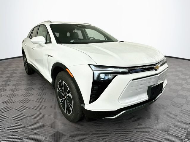 Used 2024 Chevrolet Blazer EV LT AWD/4WD image 4