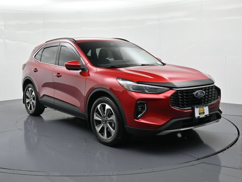 Certified 2023 Ford Escape Platinum AWD/4WD image 4