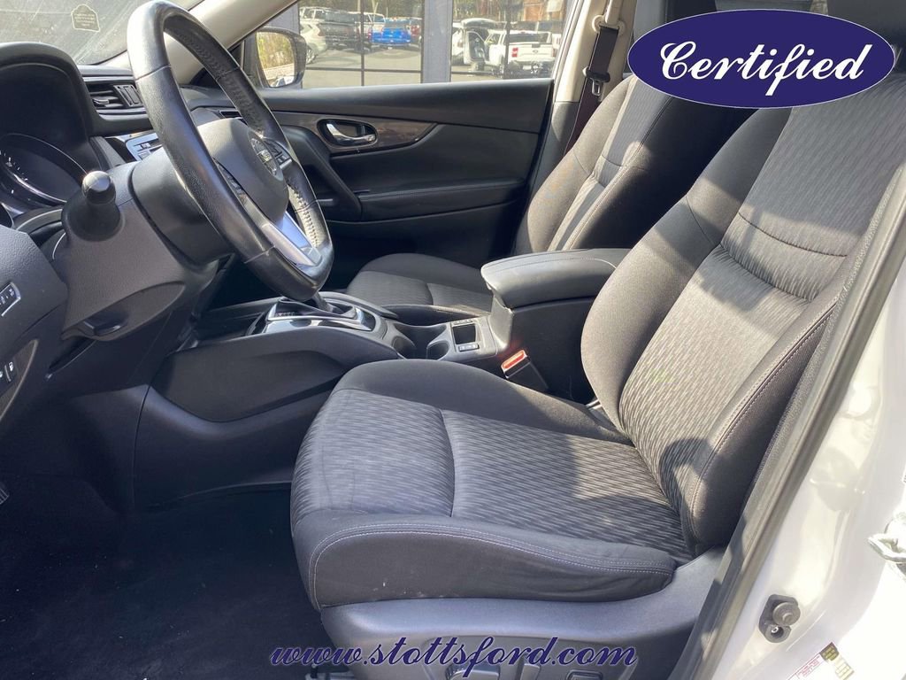 Used 2018 Nissan Rogue SV AWD/4WD image 15