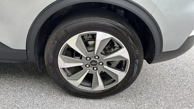 Certified 2024 Ford Escape Platinum AWD/4WD image 22