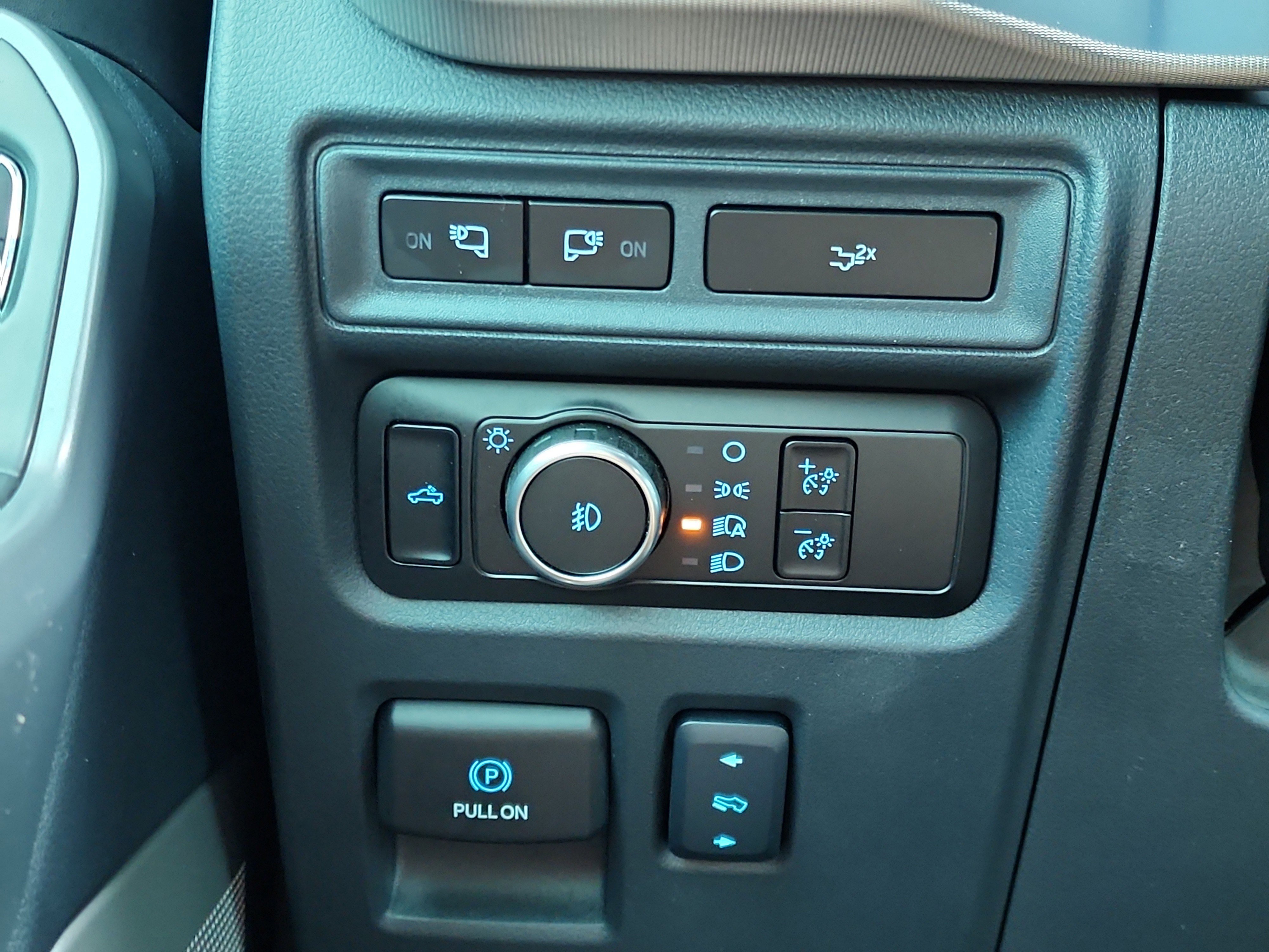 Certified 2024 Ford F150 Lariat w/ FX4 Off-Road Package image 27