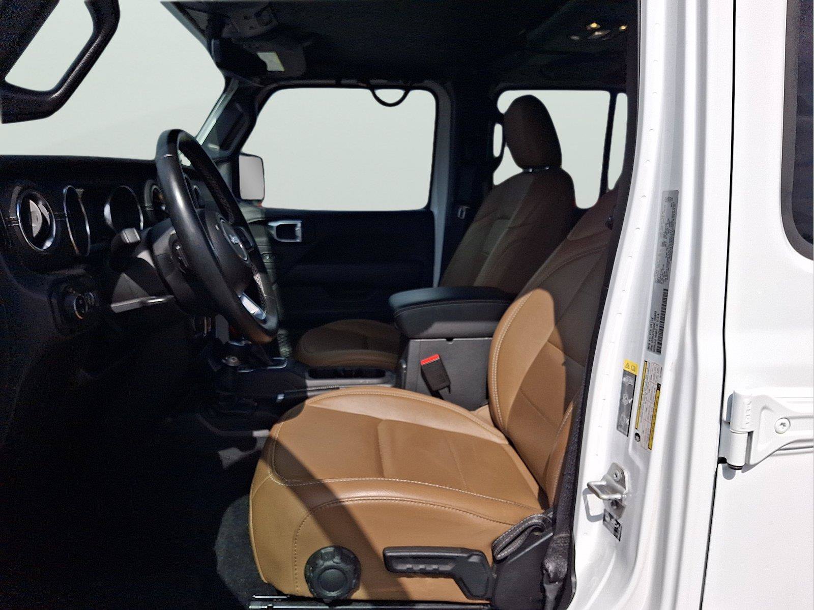 Used 2022 Jeep Gladiator Overland w/ Popular Equipment Package AWD/4WD image 11