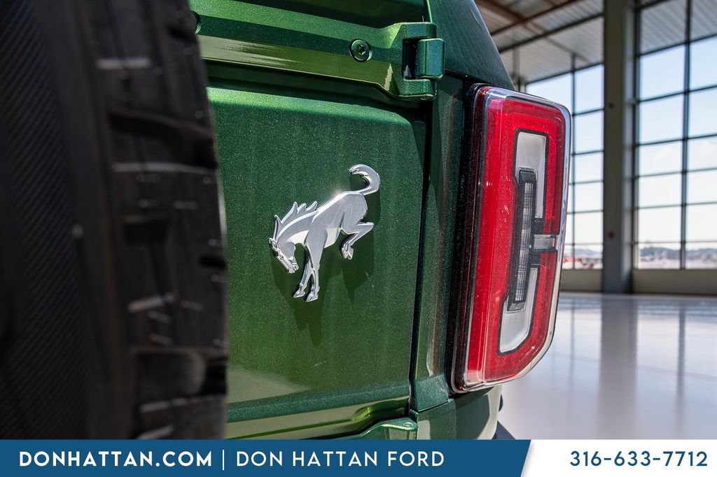 Certified 2024 Ford Bronco Outer Banks AWD/4WD image 32