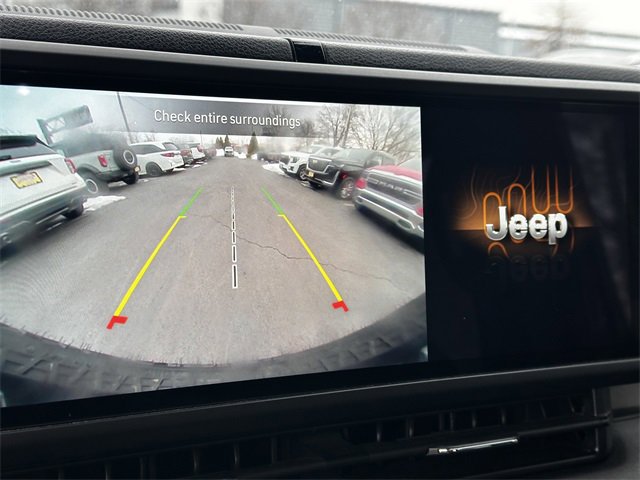Used 2024 Jeep Wrangler Unlimited image 22