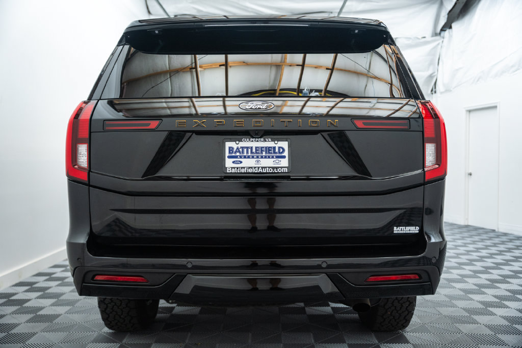 Certified 2025 Ford Expedition Tremor AWD/4WD image 6