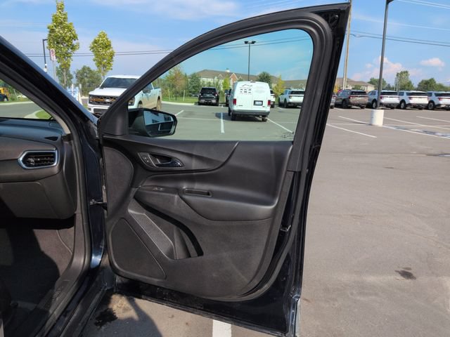Used 2020 Chevrolet Equinox LT w/ Driver Convenience Package AWD/4WD image 14