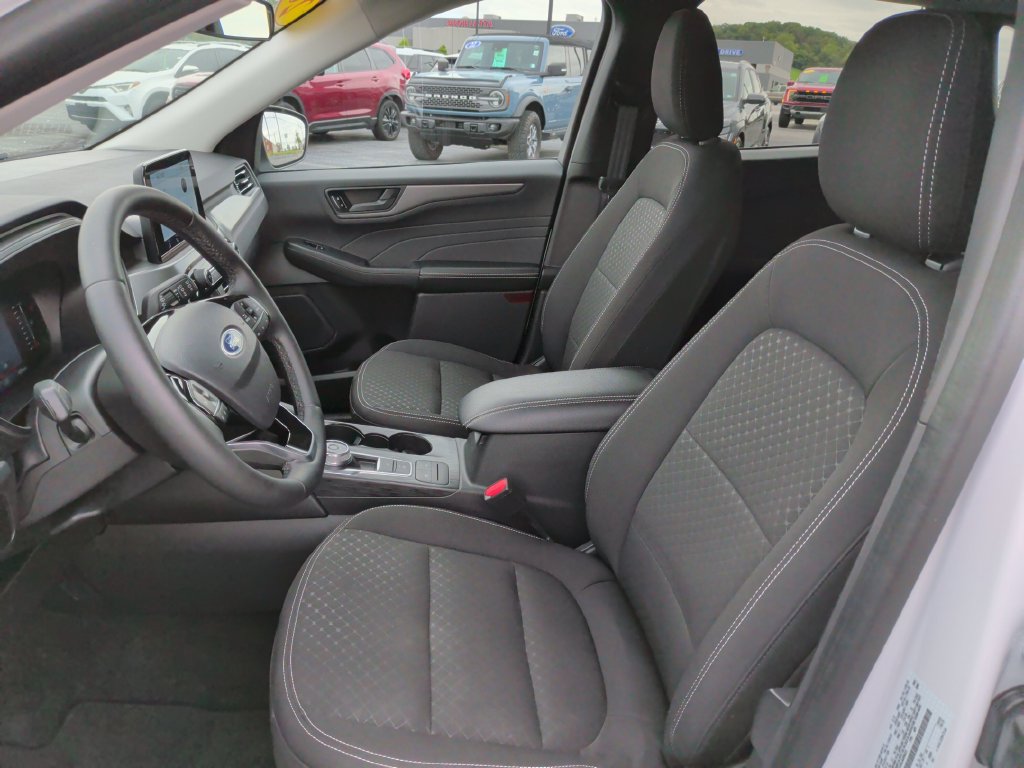 Certified 2024 Ford Escape Active AWD/4WD image 4