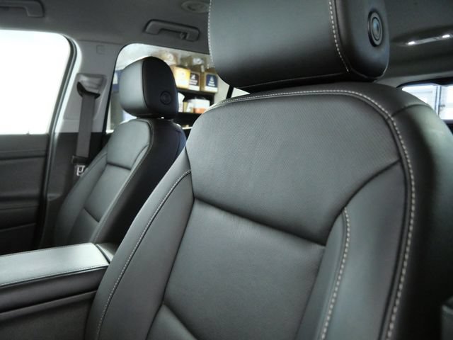 Used 2023 GMC Acadia SLT w/ Preferred Package AWD/4WD image 18