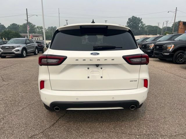 Certified 2024 Ford Escape ST-Line w/ Tech Pack #1 AWD/4WD image 5