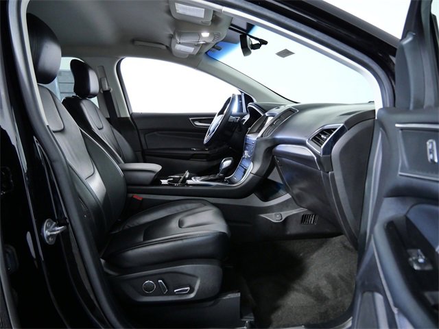 Certified 2018 Ford Edge Titanium image 10