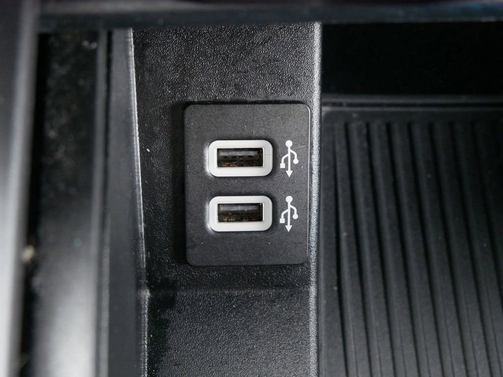 Certified 2022 Ford Explorer XLT w/ Equipment Group 202A image 53