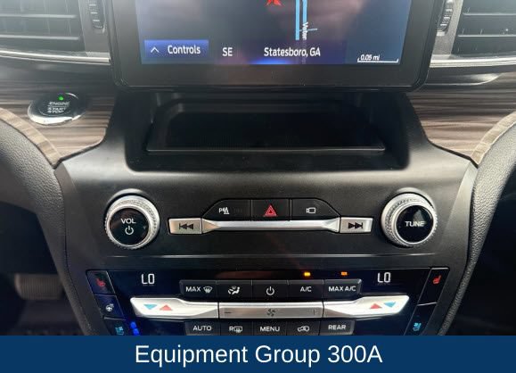 Certified 2020 Ford Explorer Limited RWD image 24