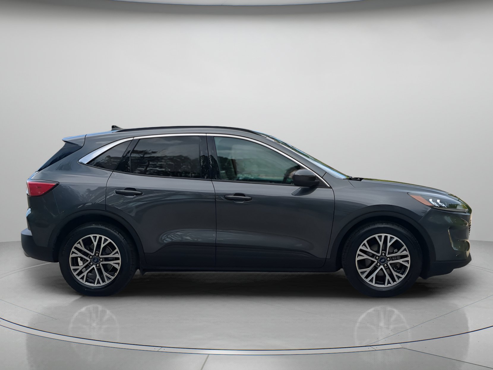 Certified 2020 Ford Escape SEL FWD image 39