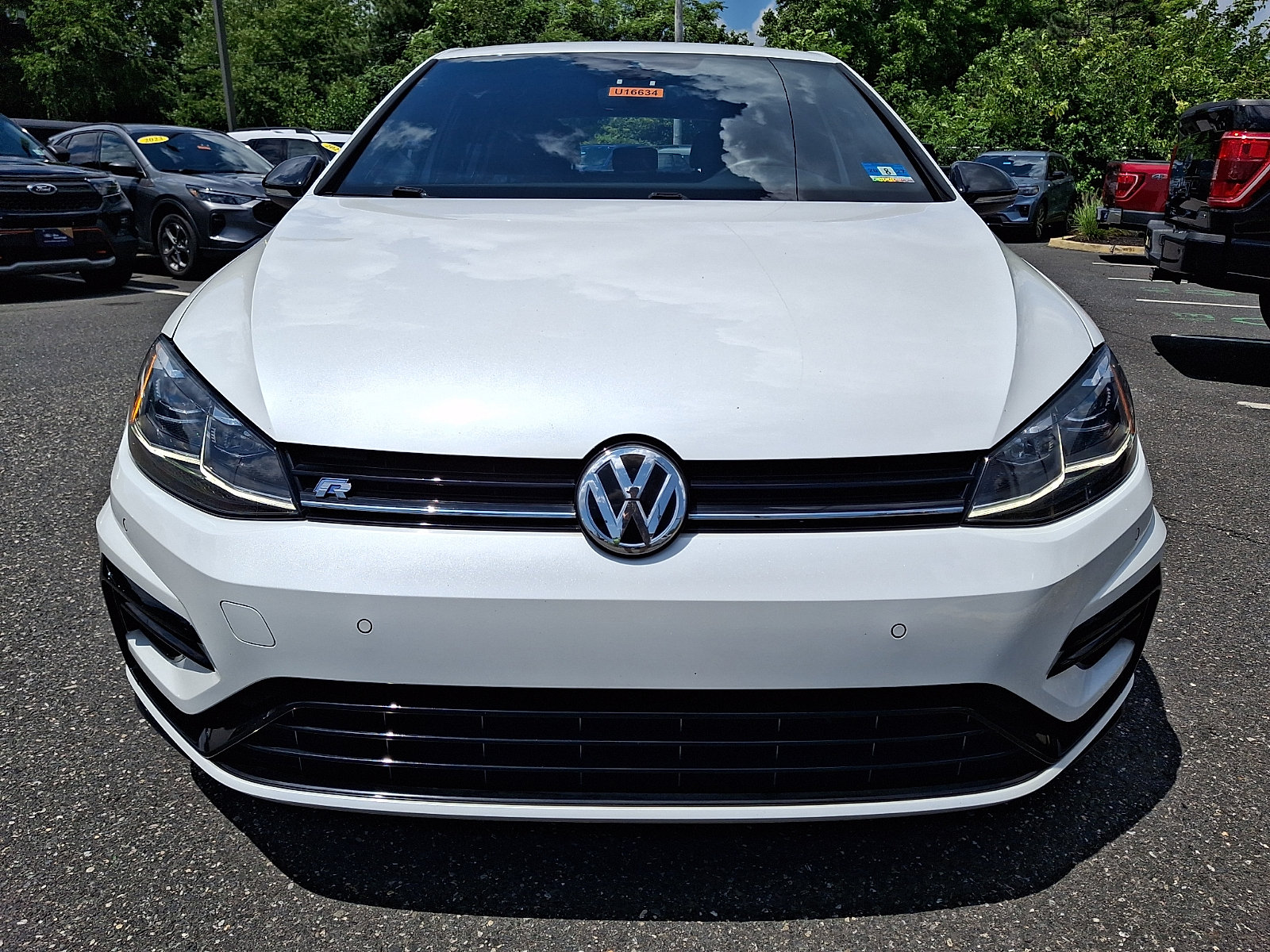 Used 2018 Volkswagen Golf R 4-Door AWD/4WD image 3