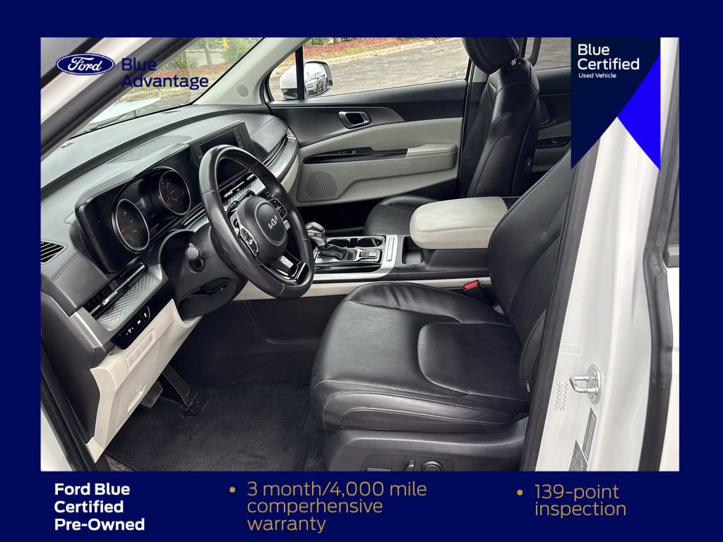 Used 2024 Kia Carnival LX FWD image 12