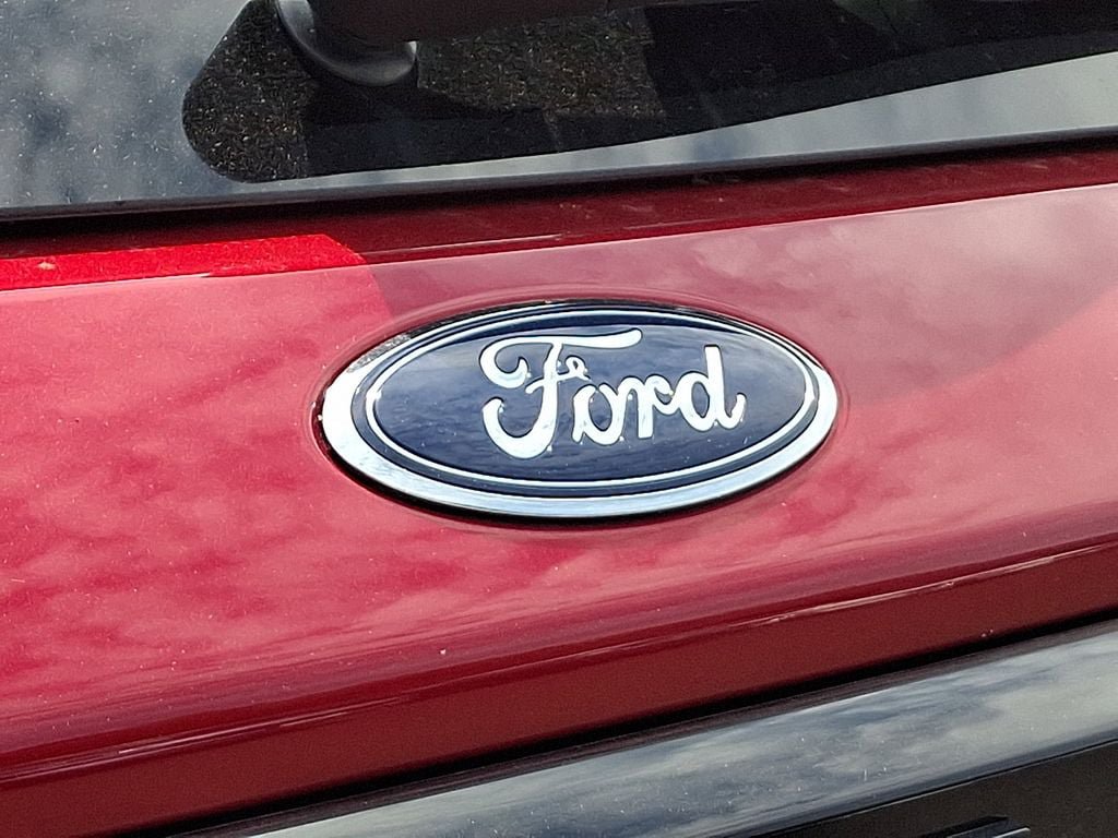 Certified 2025 Ford Explorer Platinum w/ LUX Leather Package AWD/4WD image 31