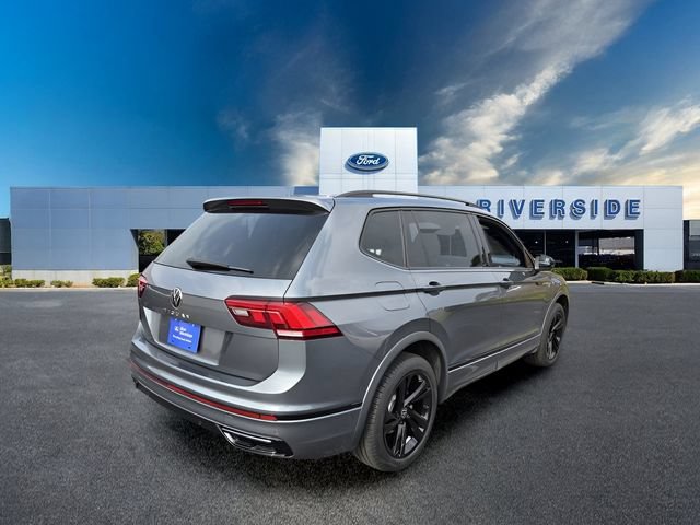 Used 2024 Volkswagen Tiguan SE R-Line FWD image 7