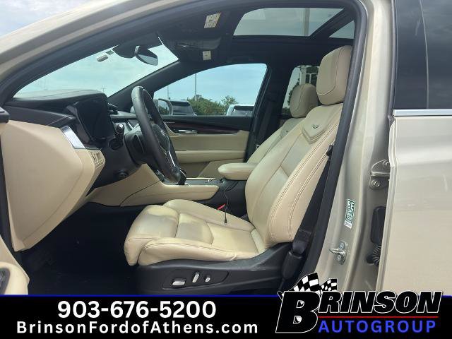Used 2017 Cadillac XT5 Luxury w/ Driver Awareness Package FWD image 13