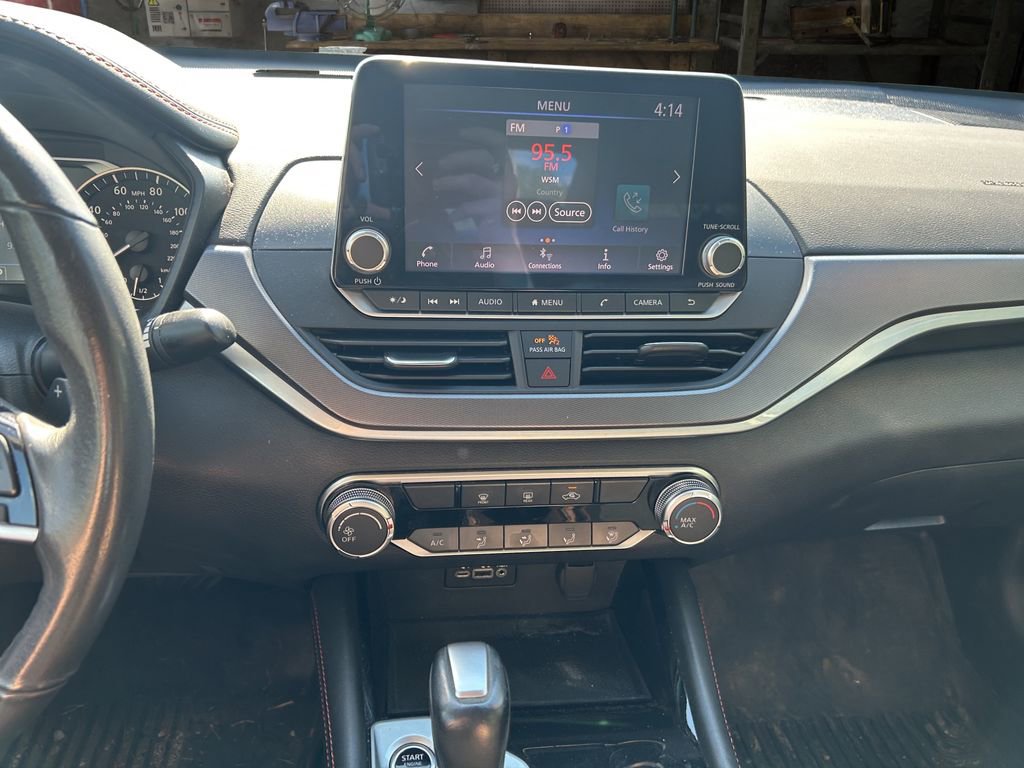Used 2023 Nissan Altima 2.5 SR FWD image 23