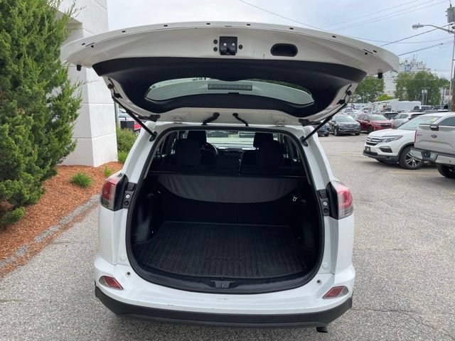 Used 2018 Toyota RAV4 LE w/ All Weather Liner Package AWD/4WD image 20