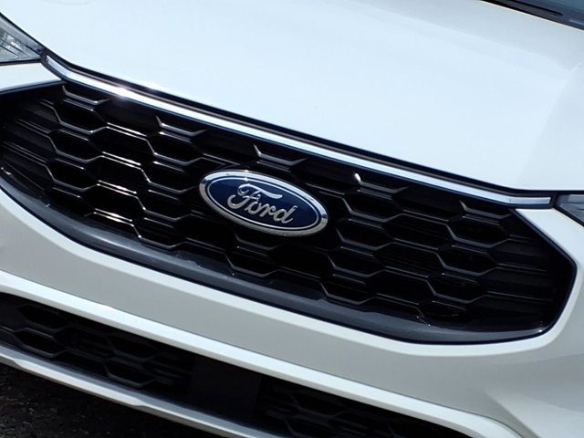 Certified 2023 Ford Escape ST-Line Select w/ Tech Pack #1 AWD/4WD image 17