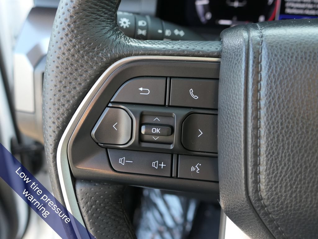 Used 2025 Toyota Tacoma TRD Off-Road AWD/4WD image 17