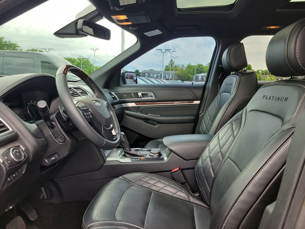 Certified 2017 Ford Explorer Platinum AWD/4WD image 18