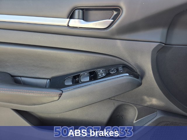 Used 2024 Nissan Altima 2.5 SR FWD image 28