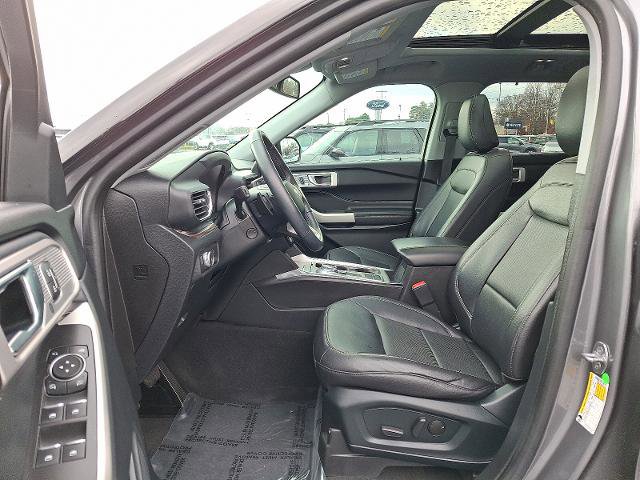 Certified 2021 Ford Explorer Limited w/ Equipment Group 301A image 13