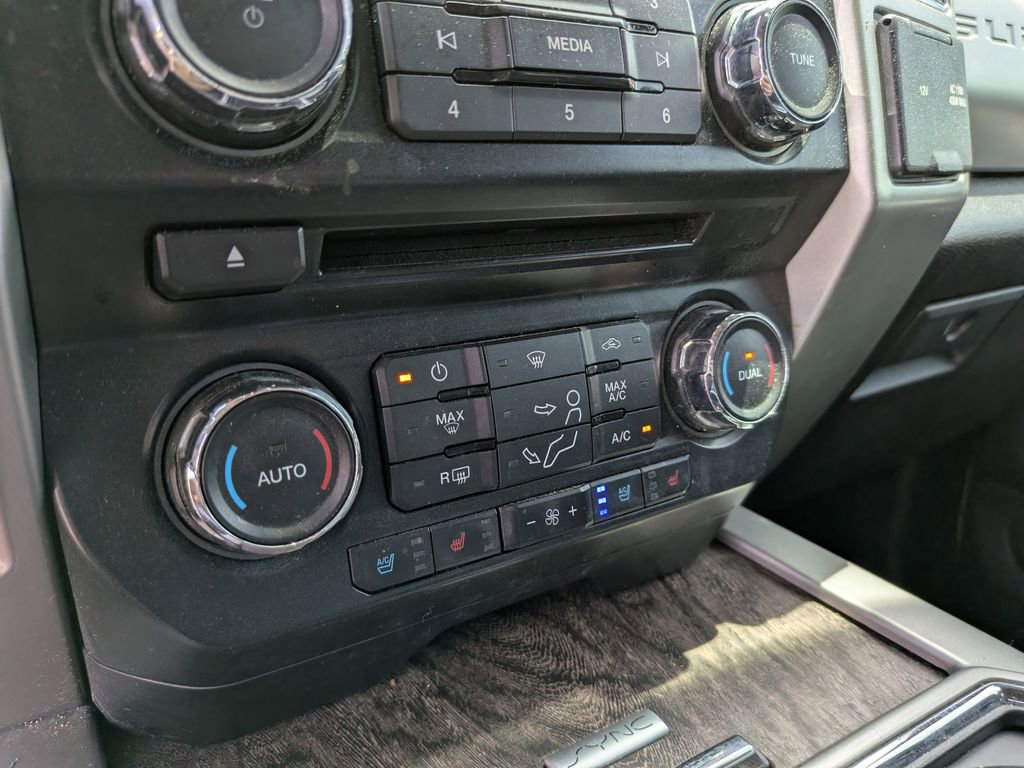 Certified 2018 Ford F250 Lariat w/ Lariat Ultimate Package AWD/4WD image 27
