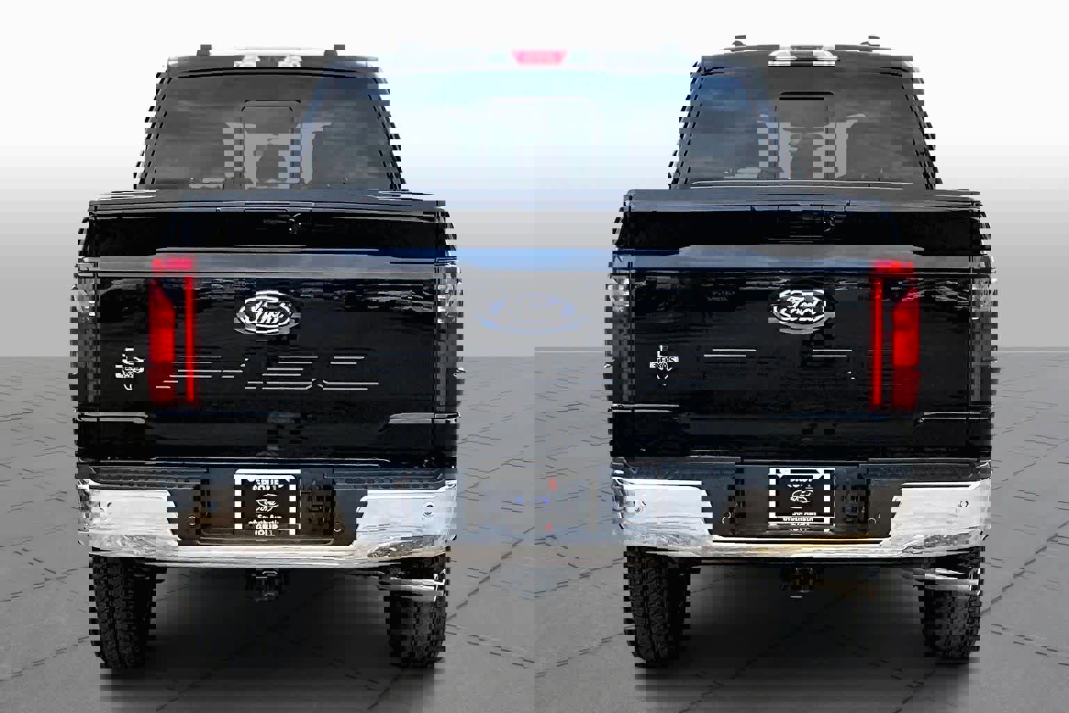 Certified 2025 Ford F150 XLT w/ Equipment Group 303A High image 2