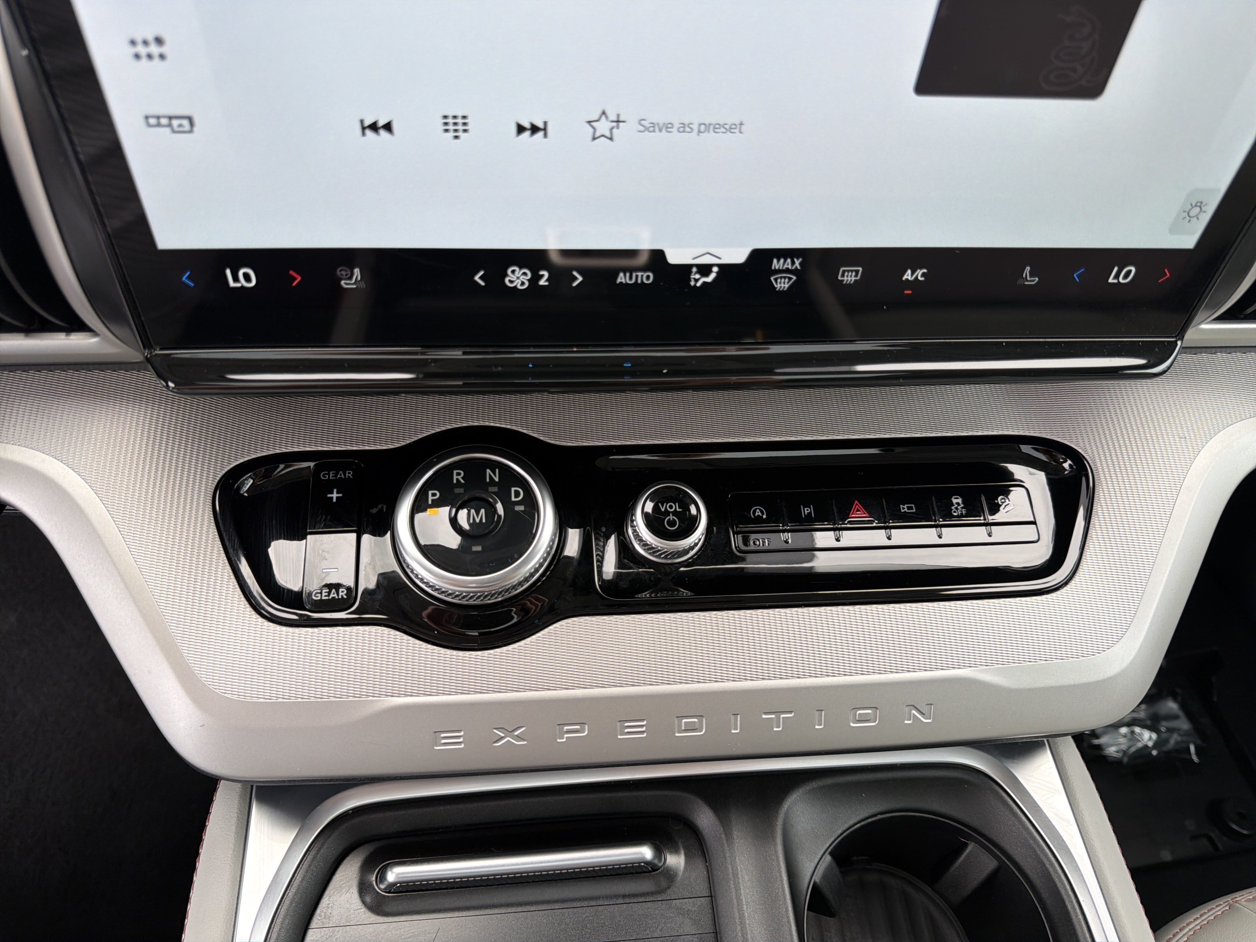 Certified 2025 Ford Expedition Active AWD/4WD image 44