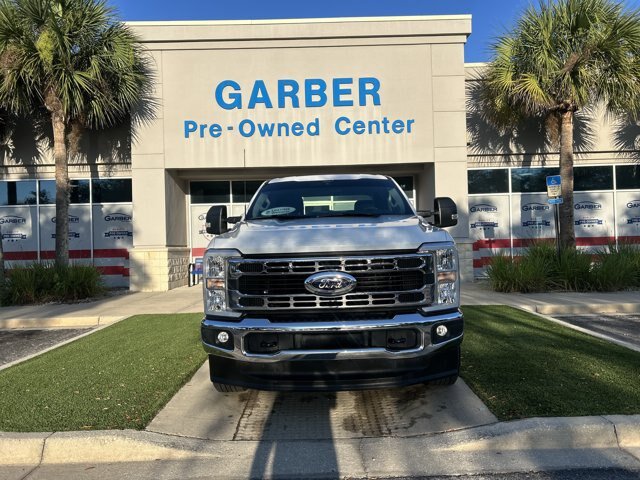 Certified 2025 Ford F350 XLT AWD/4WD image 11
