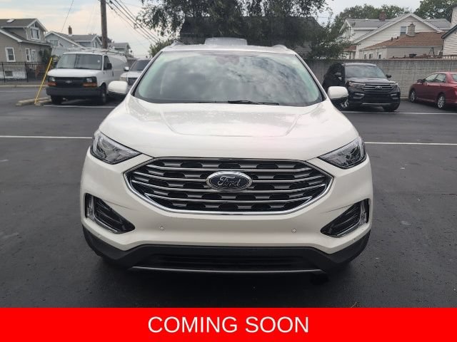 Certified 2024 Ford Edge Titanium AWD/4WD image 2