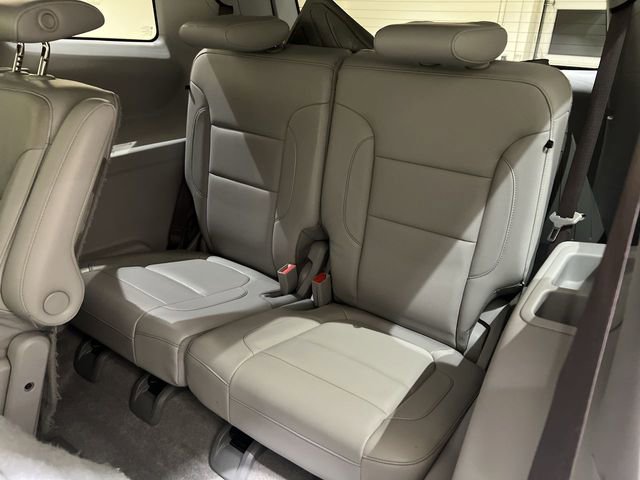 Used 2017 GMC Acadia SLT FWD image 24