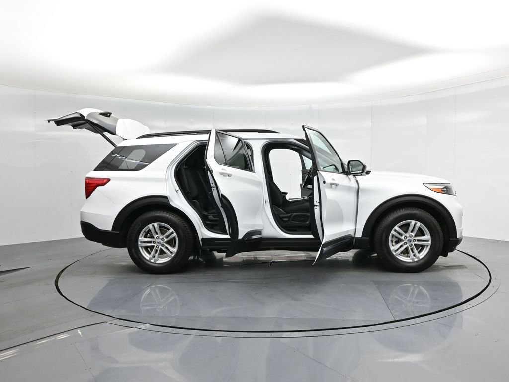 Certified 2021 Ford Explorer XLT image 5