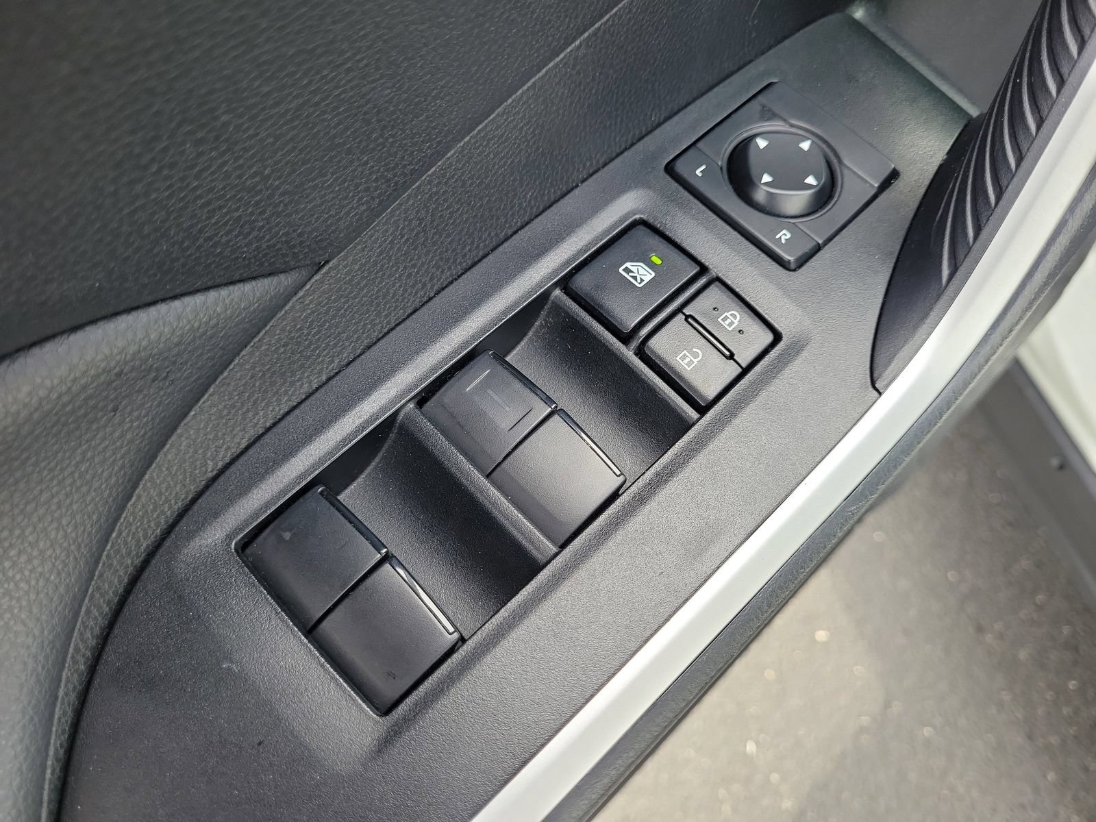Used 2025 Toyota RAV4 LE FWD image 14
