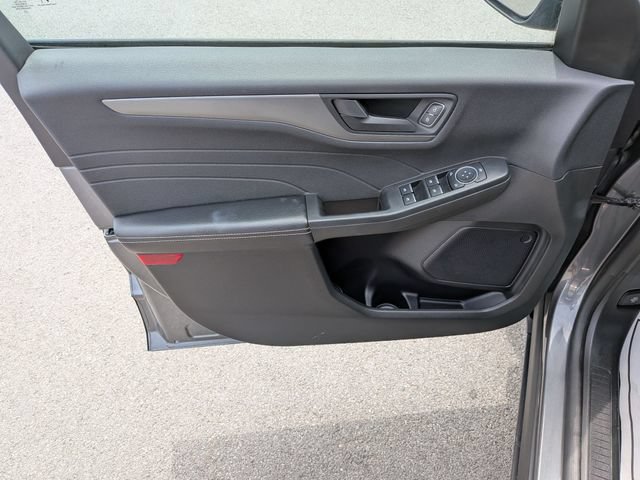 Certified 2023 Ford Escape Active AWD/4WD image 6