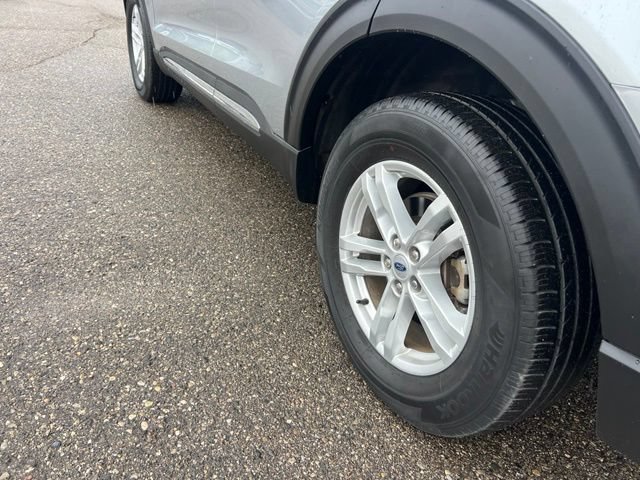 Certified 2023 Ford Explorer XLT w/ Equipment Group 202A AWD/4WD image 28