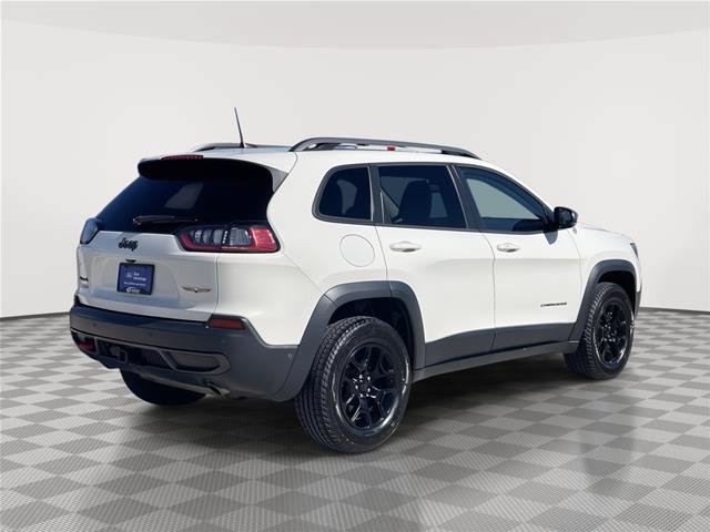 Used 2019 Jeep Cherokee Trailhawk AWD/4WD image 7