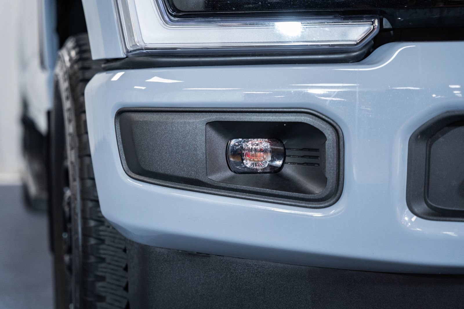 Certified 2025 Ford F250 Lariat w/ Black Appearance Package image 10