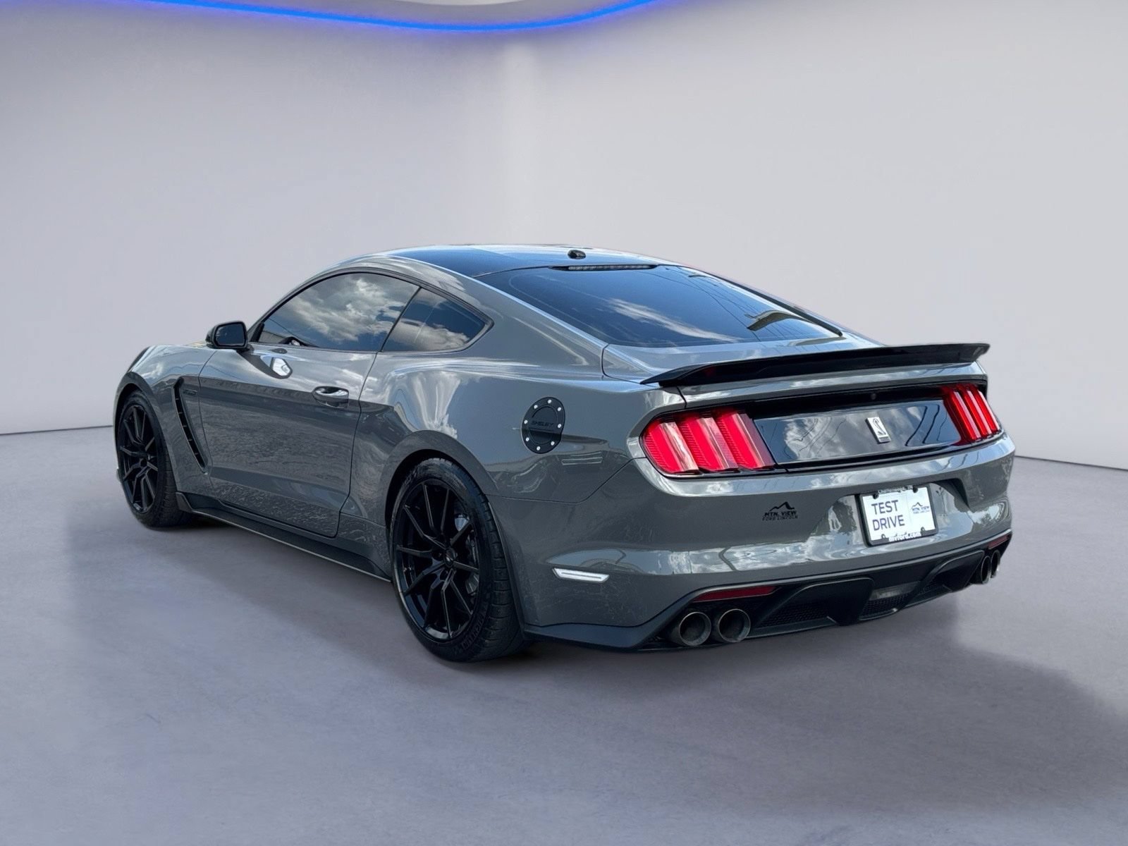 Certified 2018 Ford Mustang Shelby GT350 w/ Electronics Package RWD image 3