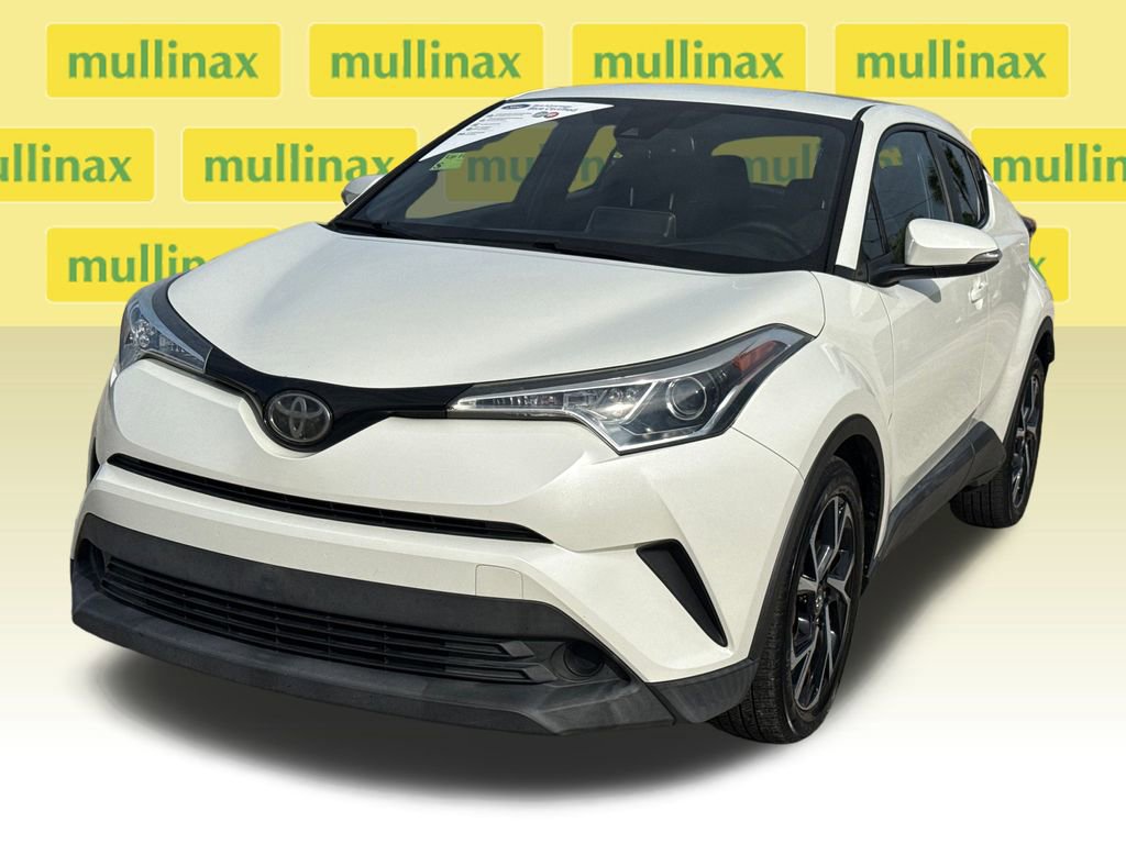 Used 2019 Toyota C-HR XLE image 5