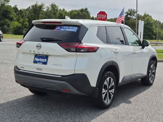 Used 2023 Nissan Rogue SV AWD/4WD image 3